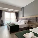 Hotel Medos Beach 3*