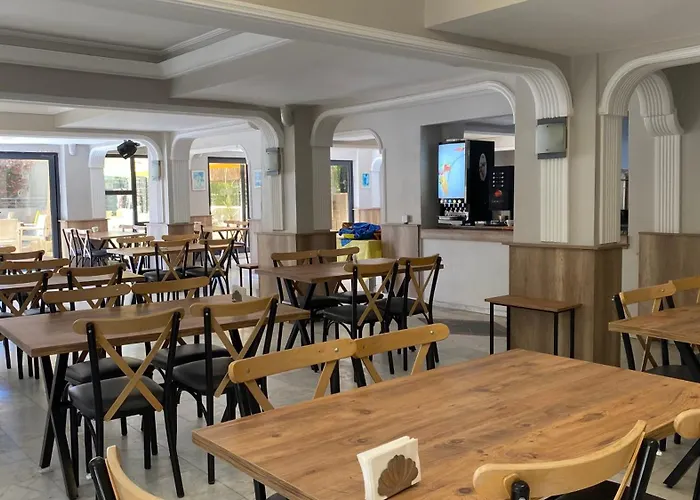 Medos Beach Отель 3*